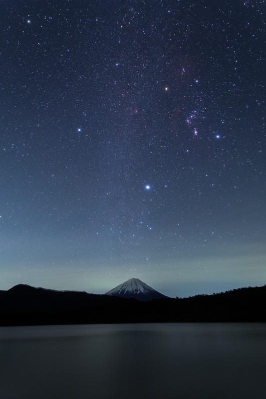 富士と冬の大三角B.jpg