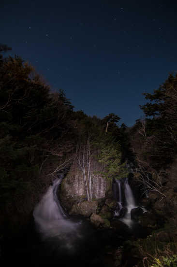 竜頭の滝と星空B.jpg